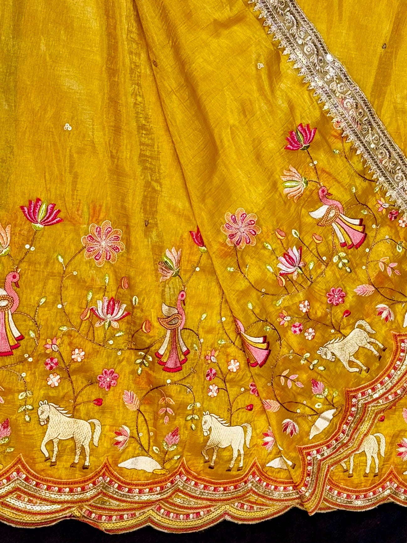 Kanakangi – Gold Crush Tissue Silk Saree with Hand-Embroidered Kalamkari Detailing