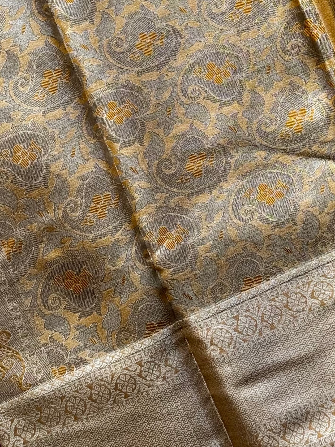 Swarnachandra - Silver & Gold Kanchipuram Silk Saree with Paisley Motifs
