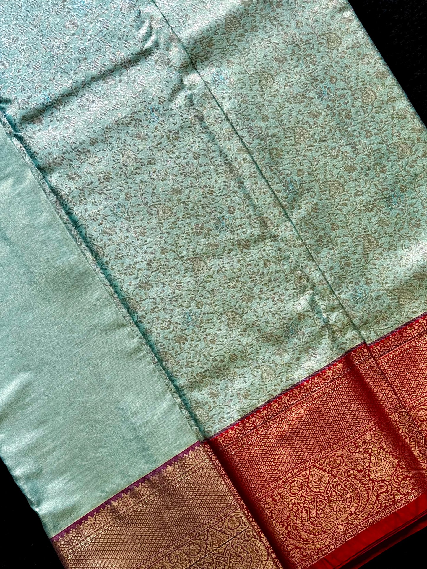 Ishita - Mint Green & Vermilion Red Kanchipuram Silk Saree with Paisley Jaal